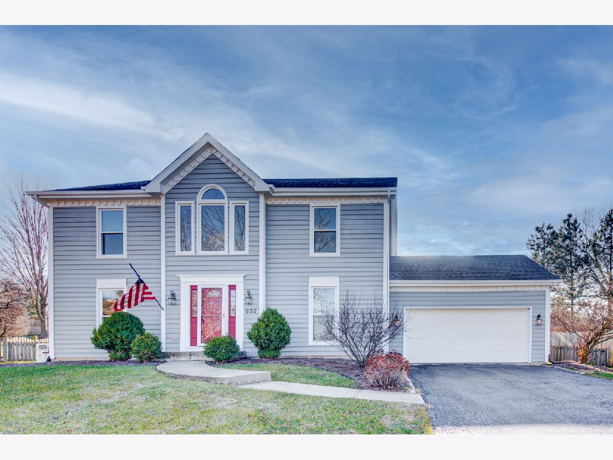 Homes Sold Windmill Cove Batavia Illinois, 932 Barclay