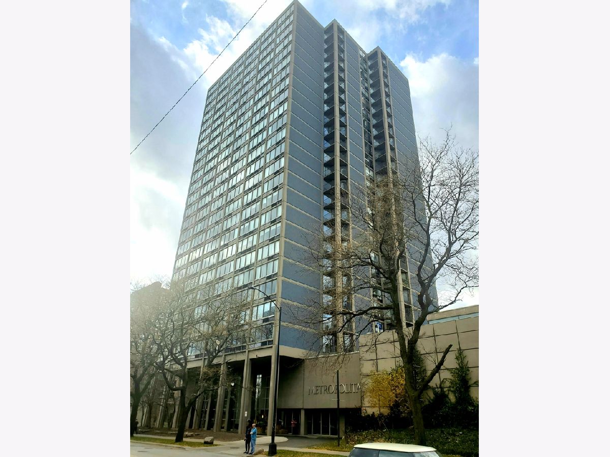 Condominiums Rented Metropolitan Chicago Illinois, 5320 Sheridan