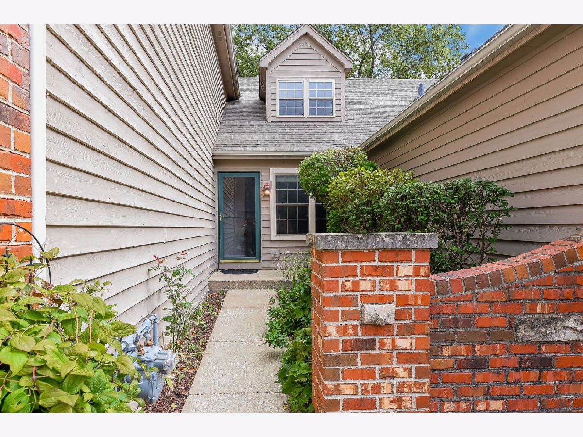 Townhomes Sold Westwind Oaks Aurora Illinois, 1277 Oakleaf