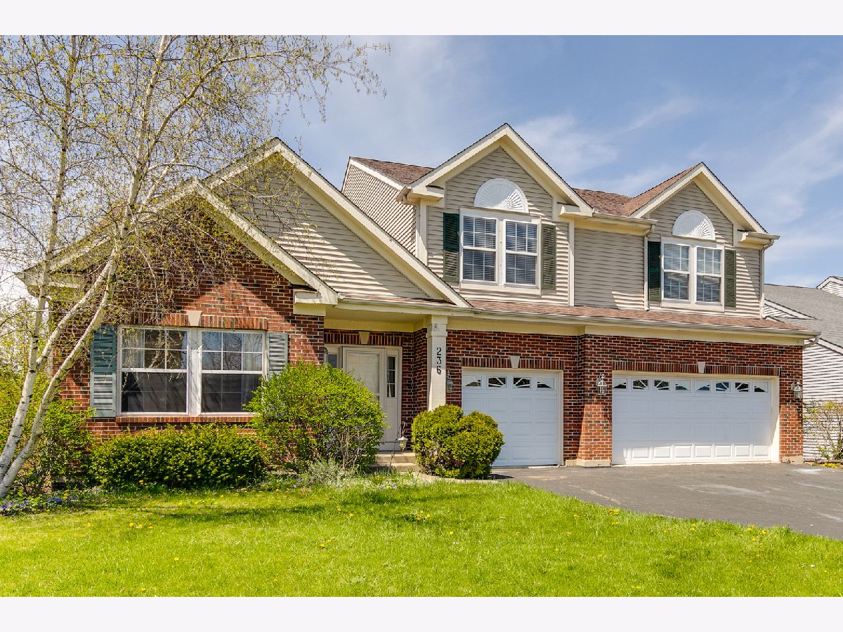 Homes Sold Cross Creek Lindenhurst Illinois, 236 Cross Creek