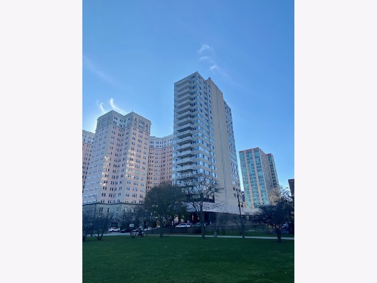 Condominiums Sold Statesman Chicago Illinois, 5601 Sheridan