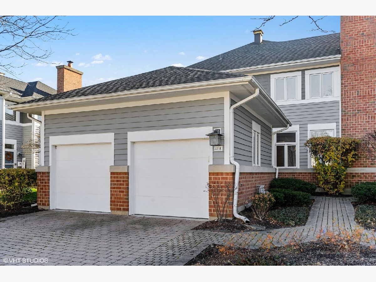Townhomes & Homes Sold Seven Bridges Courts Woodridge Illinois, 22 Mashie