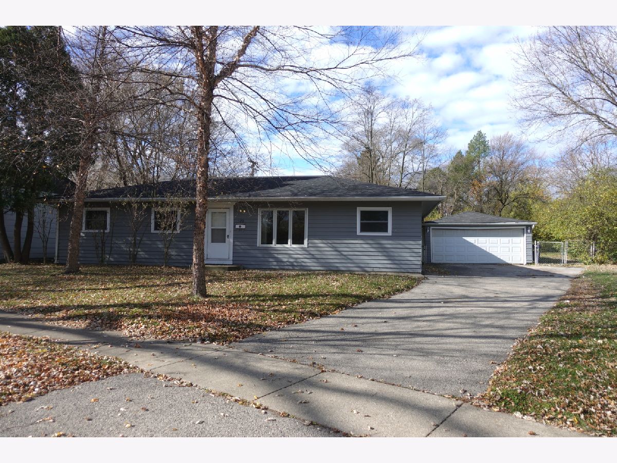 Homes & Condos & Townhomes Sold Country Club Estates Vernon Hills Illinois, 420 Cherry Valley