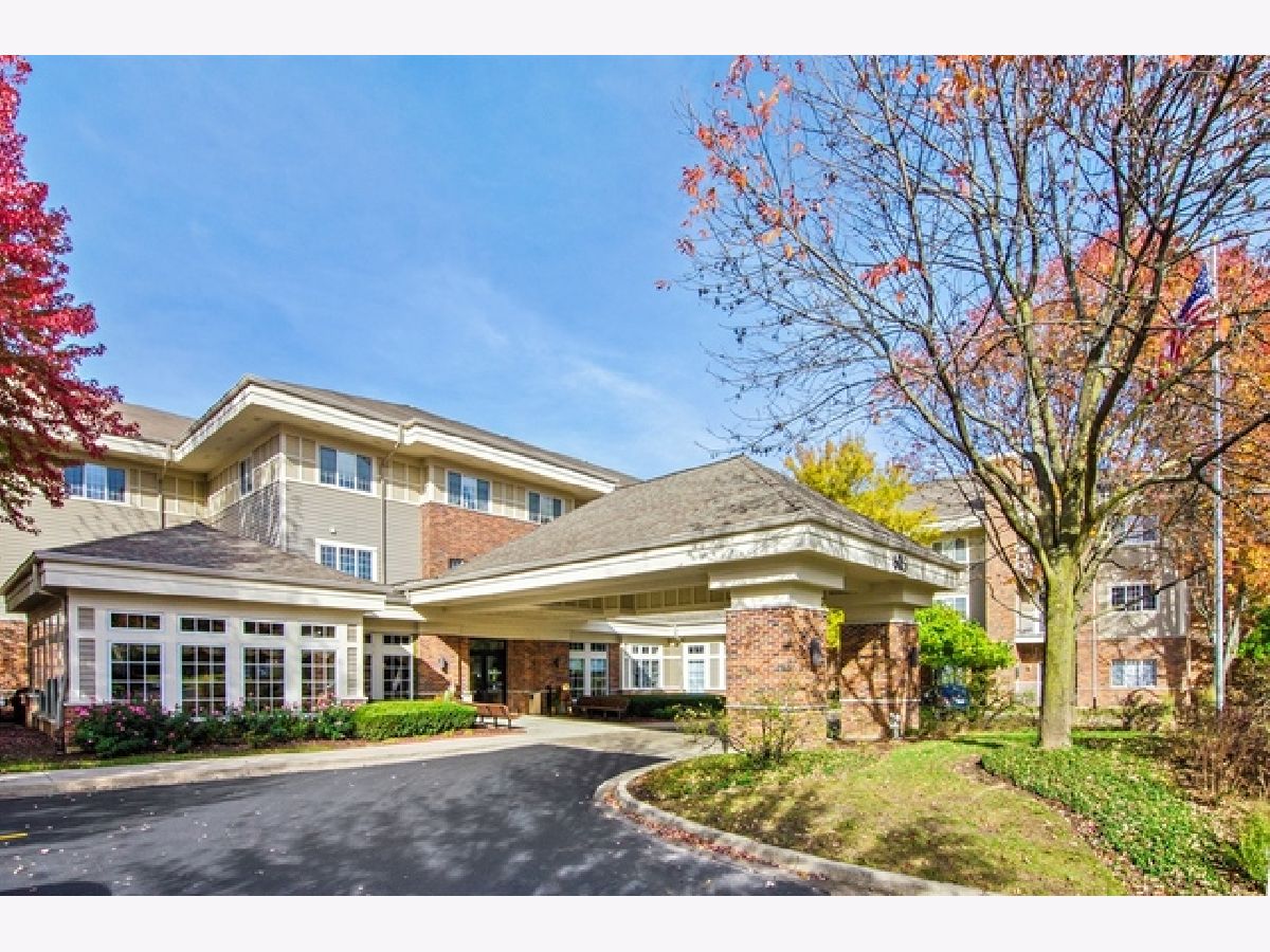 Village Green Of East Dundee East Dundee IL, Condominiums For Sale