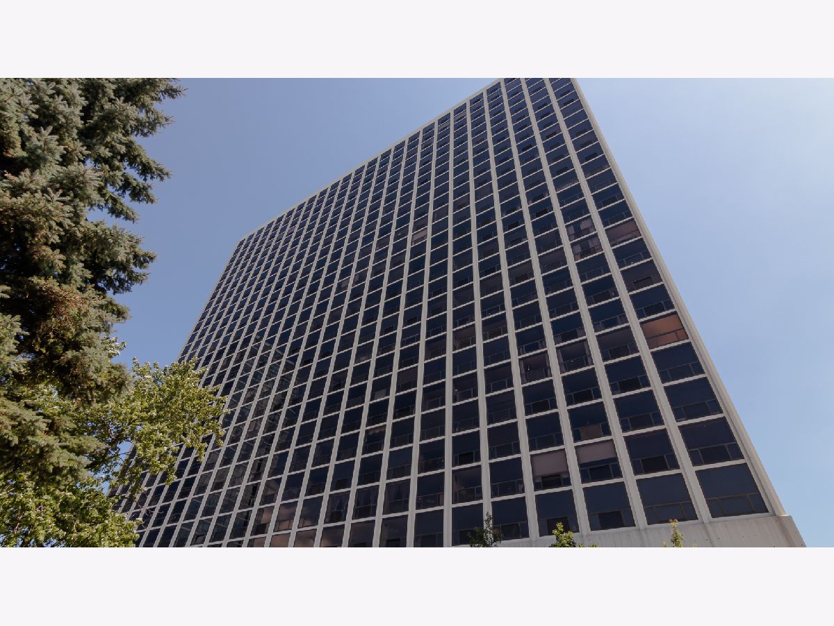 Condominiums Sold Boardwalk Chicago Illinois, 4343 Clarendon