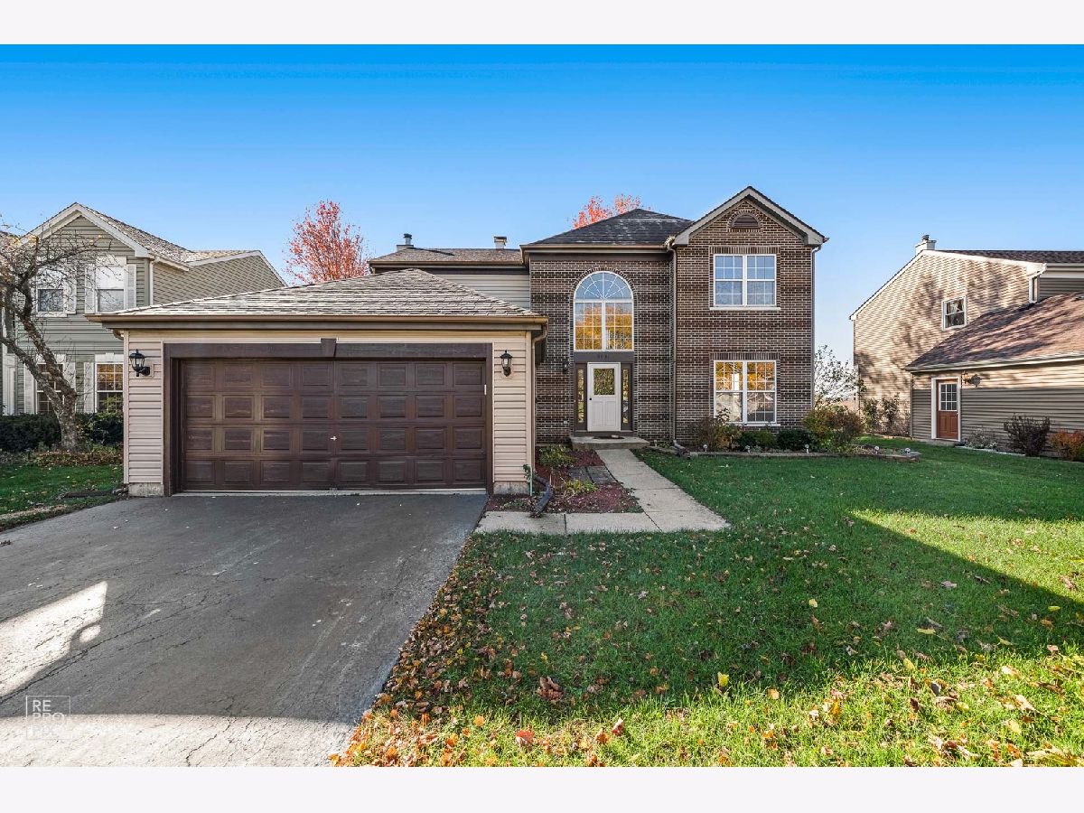 Homes Rented Westridge Bartlett Illinois, 2031 Westridge