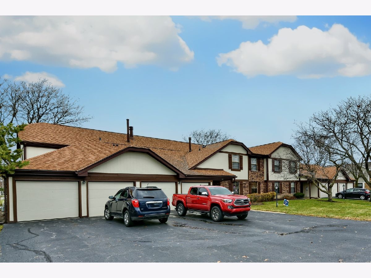 Lexington Commons Ii Wheeling IL, Condos & Townhomes For Sale & For