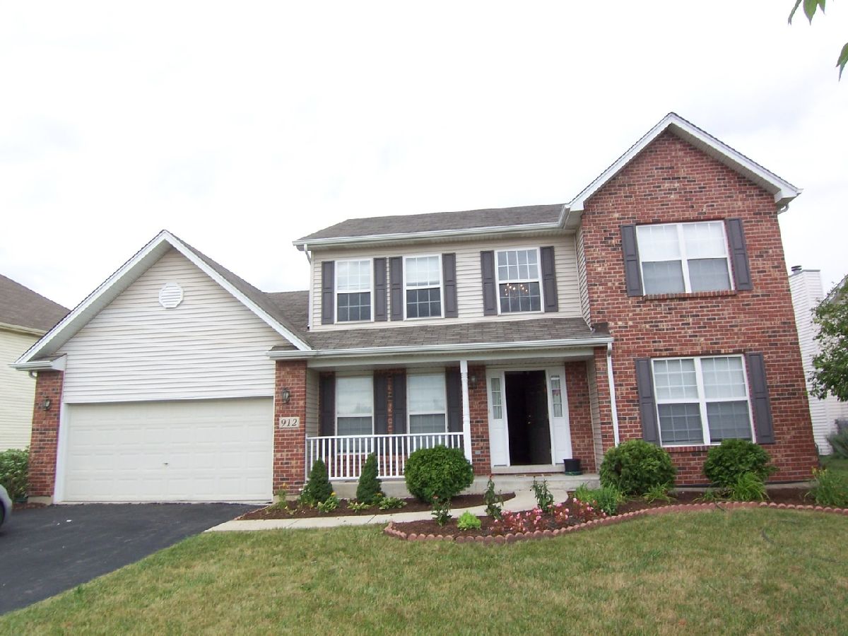 Homes Rented Oakhurst North Aurora Illinois, 912 Asbury