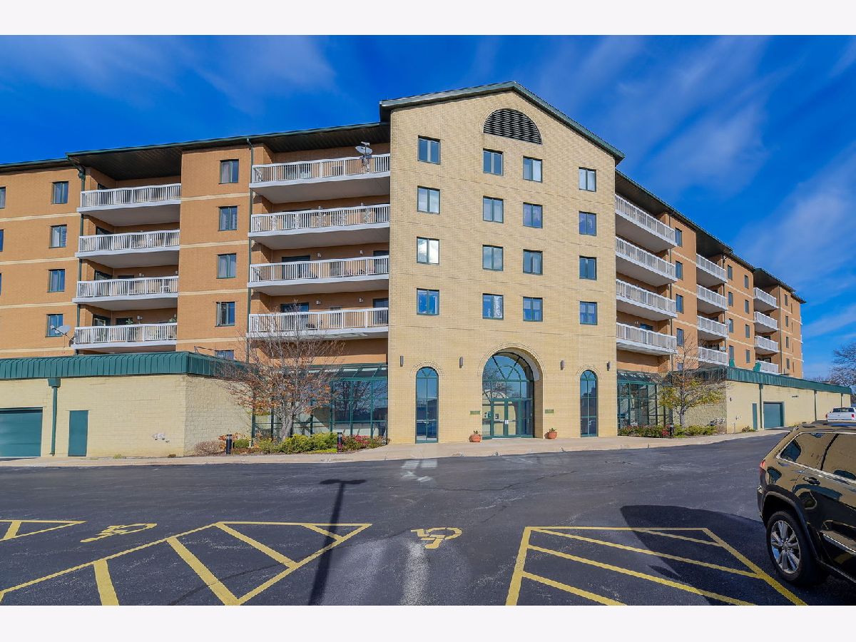 Condominiums Sold Willow Pointe Villa Park Illinois, 1500 Ardmore