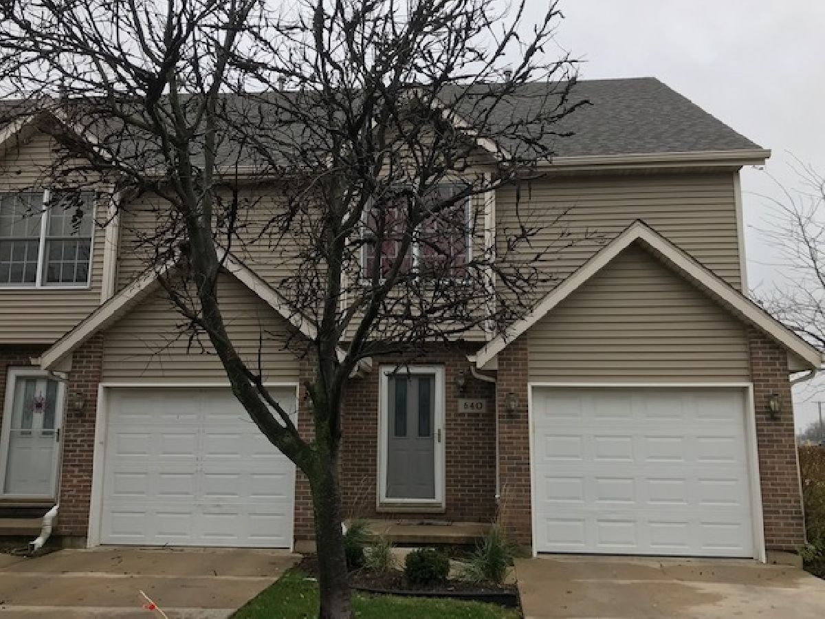 Condos & Townhomes Rented Fox Briar Sycamore Illinois, 640 Peace