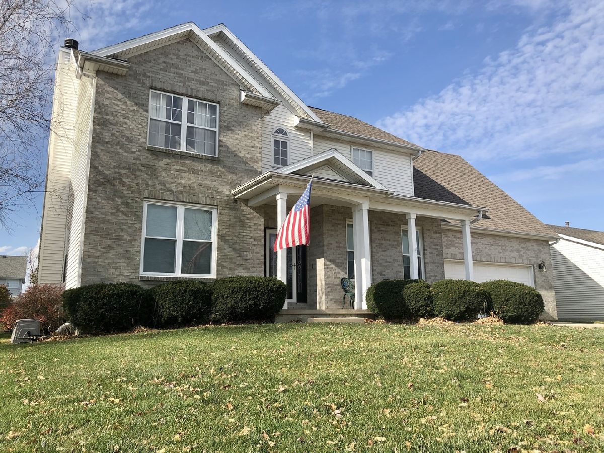 Homes & Condos & Townhomes Sold Brittany Parc Bloomington Illinois, 47 Bandecon