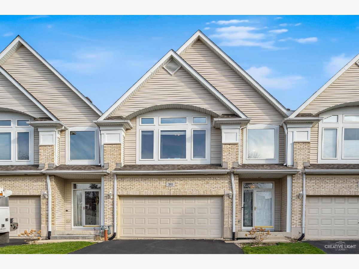 Townhomes Sold Wooded Creek Bolingbrook Illinois, 389 Aaron