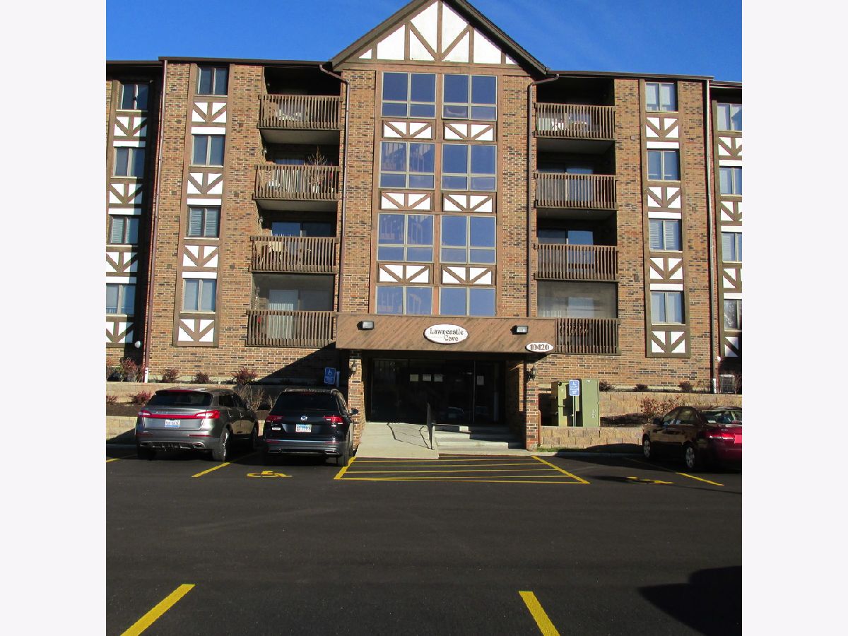 Condominiums Sold Lawncastle Cove Oak Lawn Illinois, 10420 Circle