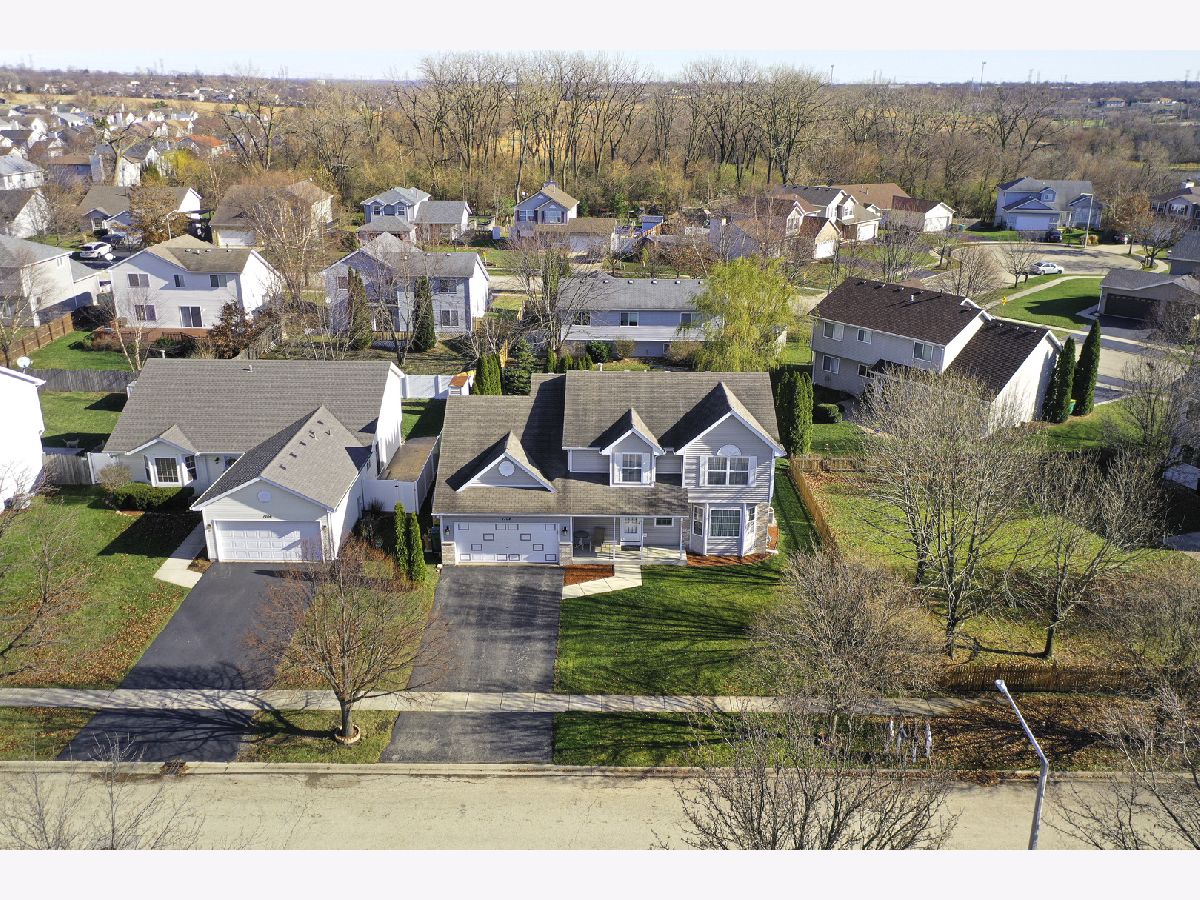 Homes & Condos & Townhomes Sold Wexford East Joliet Illinois, 1704 Wind Song