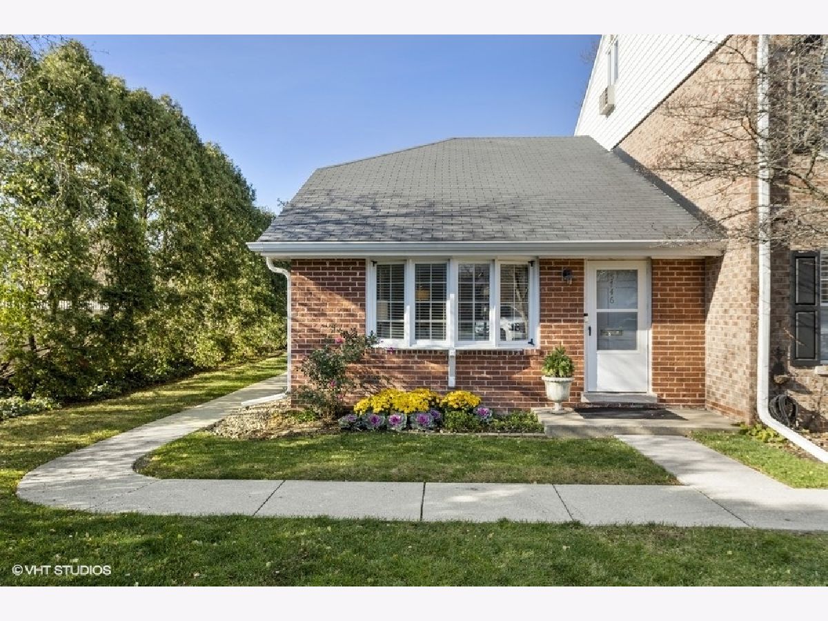 Townhomes Sold Sutton Place Hinsdale Illinois, 5746 Park