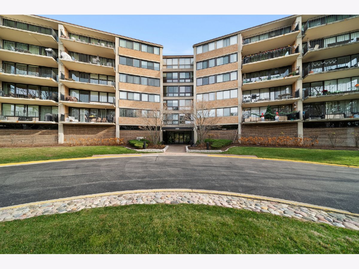 Bar Harbour Schaumburg IL, Condominiums For Sale & For Rent Sadie