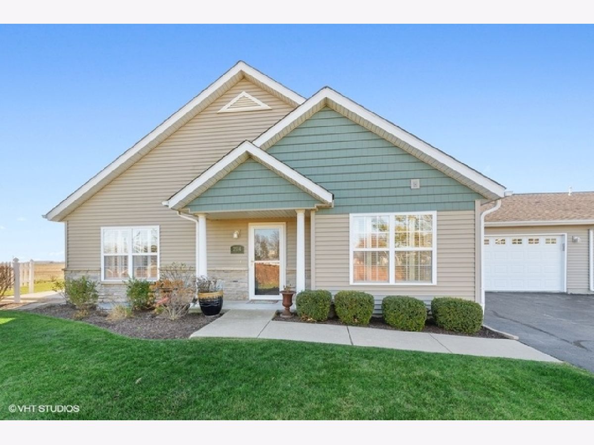 Condominiums Sold Somerset Farm Sycamore Illinois, 2114 Waterbury