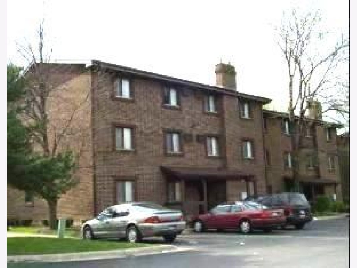 Subdivision Rented Palatine Square Palatine Illinois, 1531 Winslowe