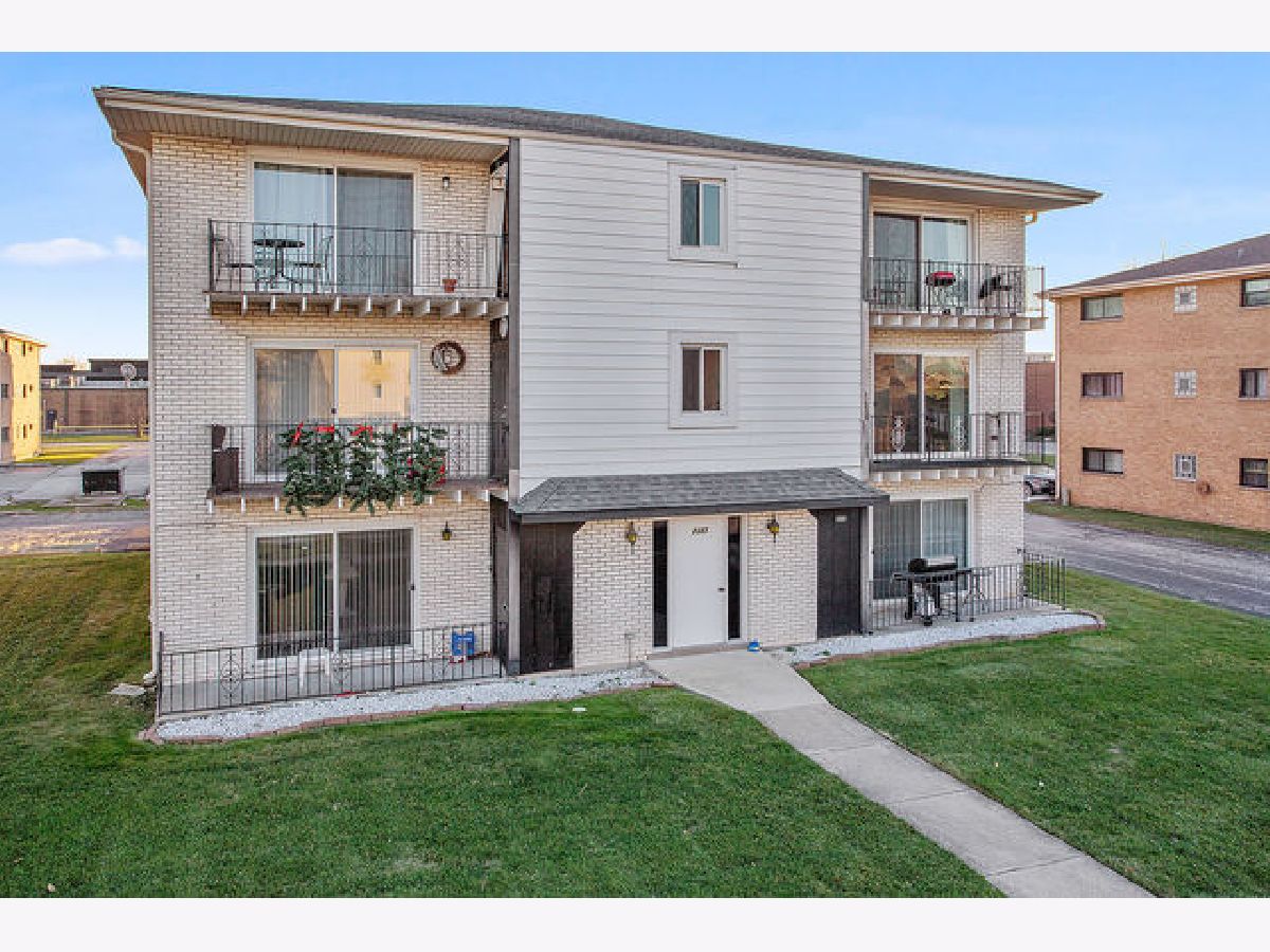 Condominiums Sold Cedar Row Bridgeview Illinois, 7337 85th