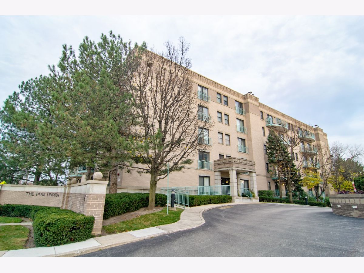 Condos & Townhomes Sold Park Lincoln Skokie Illinois, 4747 Howard