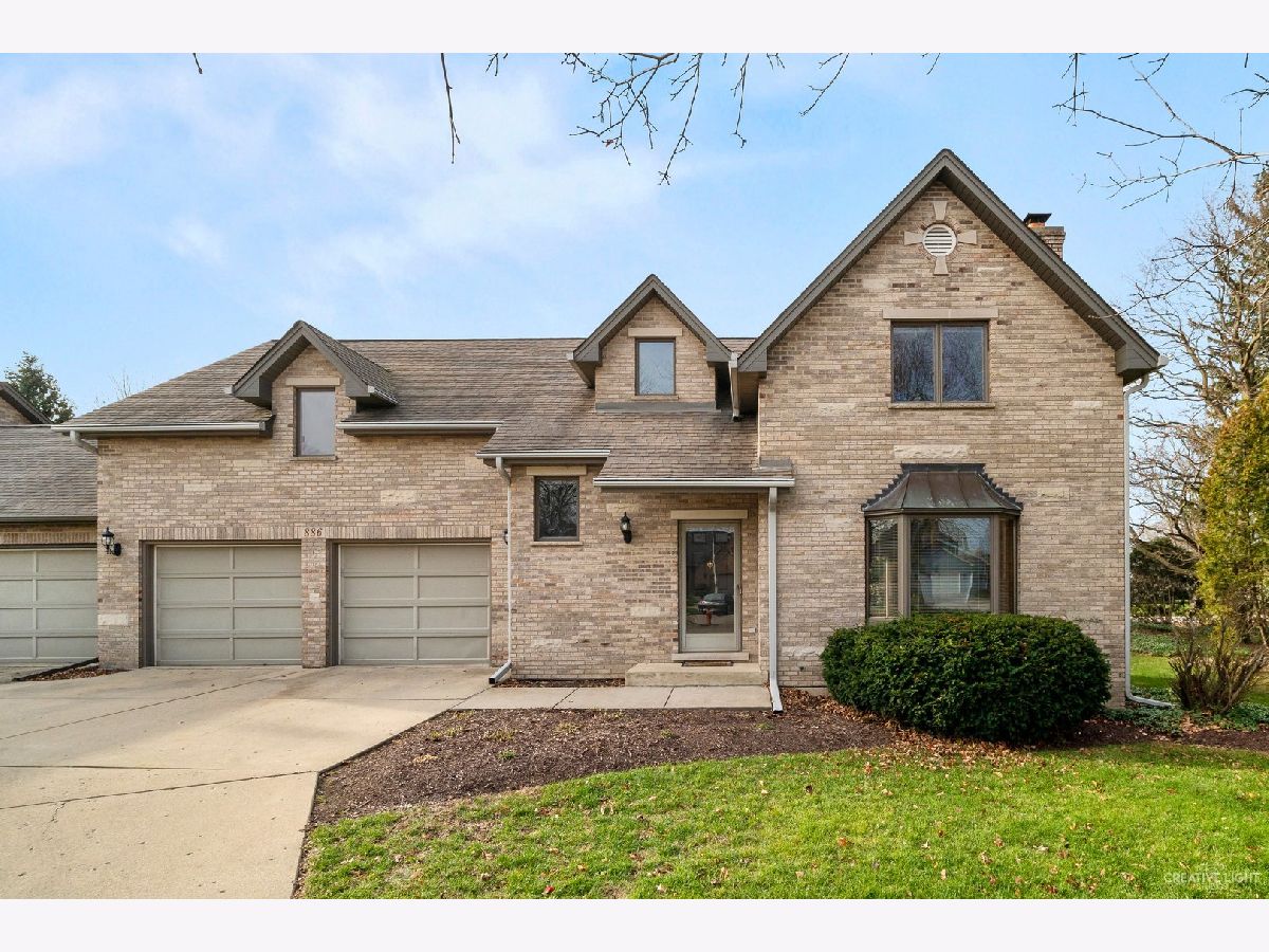 Homes & Condos & Townhomes Sold Highland Glen Elgin Illinois, 886 Glenmore