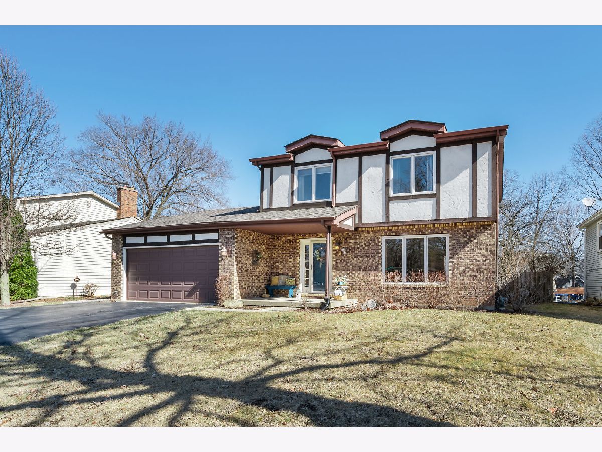 Homes & Condos & Townhomes Sold Breton Manor Batavia Illinois, 1153 Pine