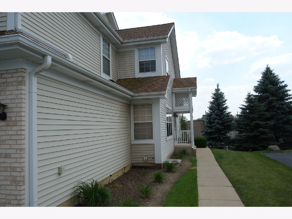 Townhomes & Homes Sold Tall Oaks Hanover Park Illinois, 5498 Ridge Crossing