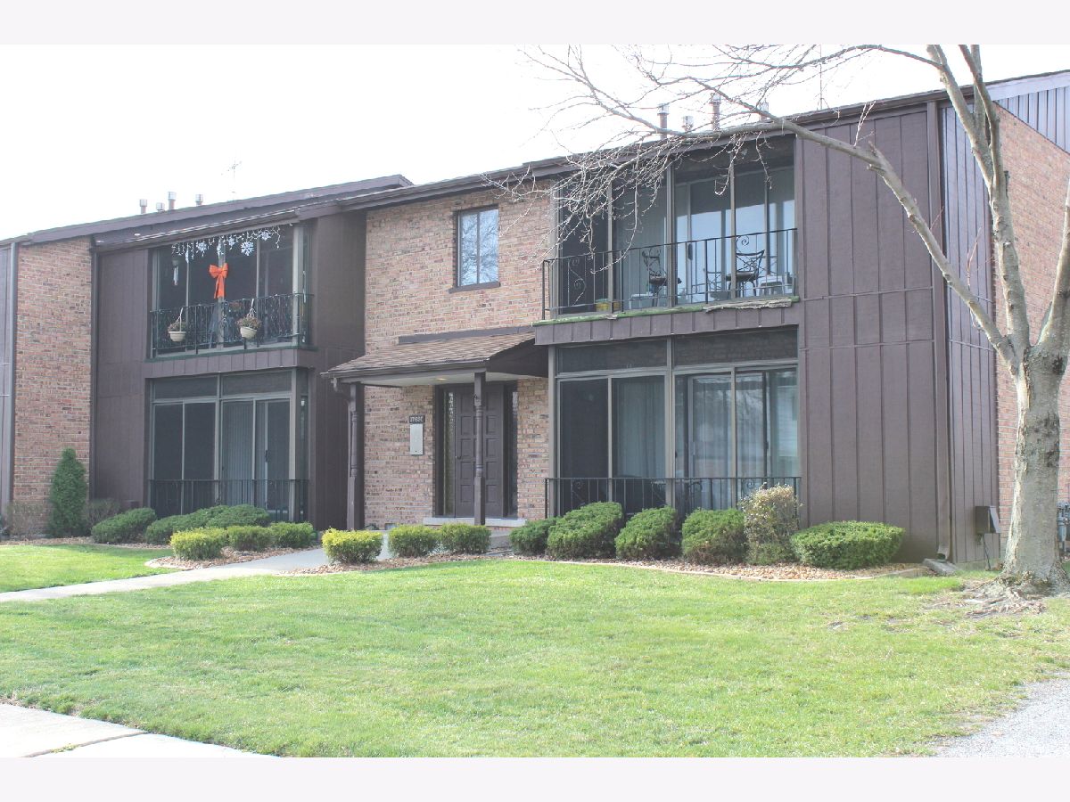 Homes & Condominiums Sold Barretts Brothers Tinley Park Illinois, 17630 71st