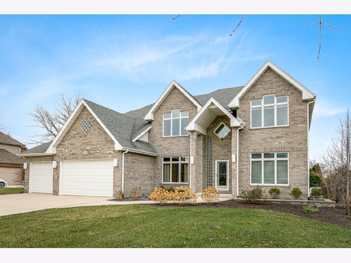 Homes Sold Coquille Point Frankfort Illinois, 23001 Sun River