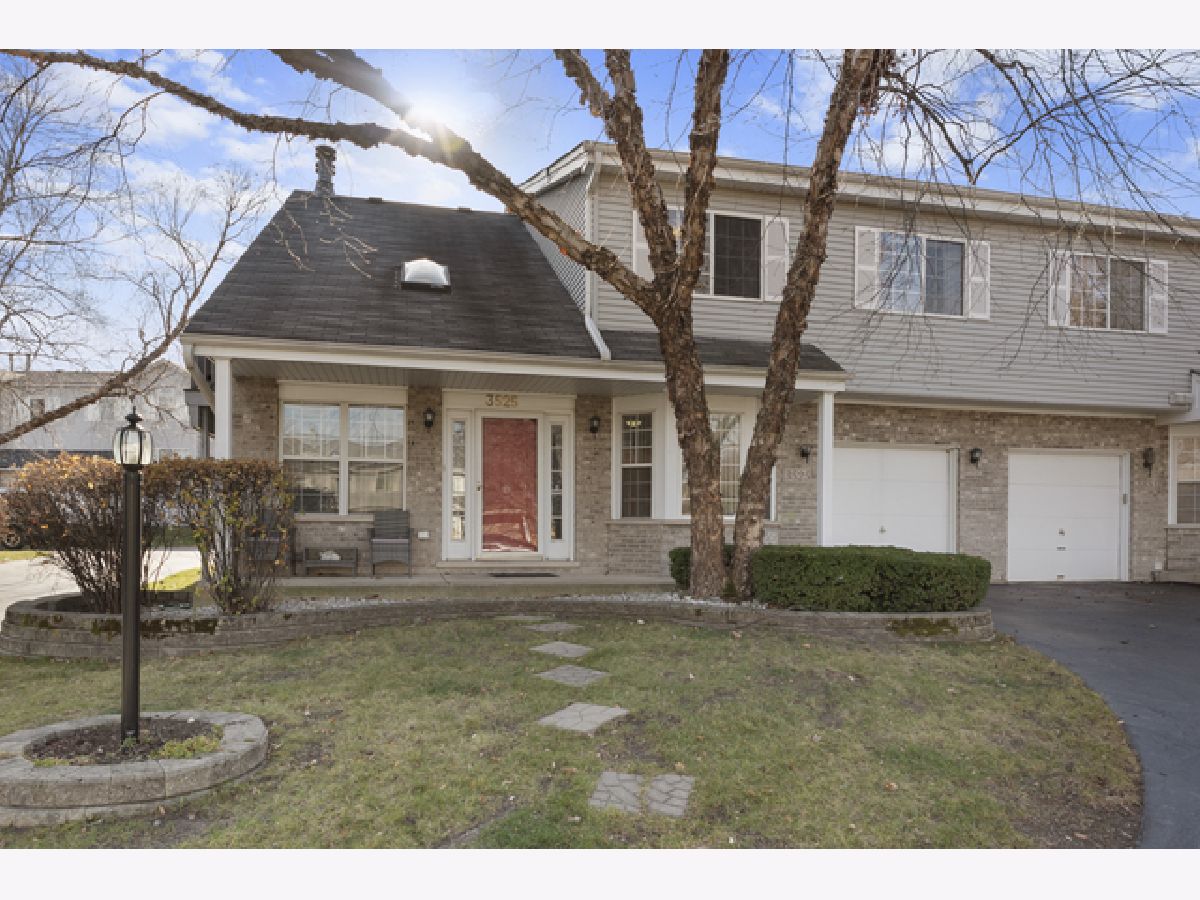 Townhomes & Condos Sold Emerald Shores Aurora Illinois, 3525 Princeton