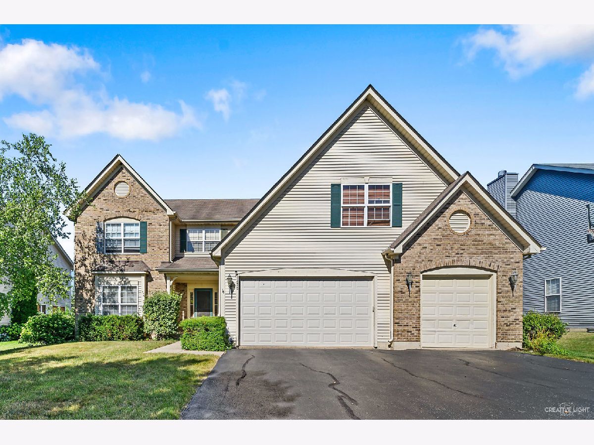 Homes Sold Willows Edge Crystal Lake Illinois, 1256 Boxwood