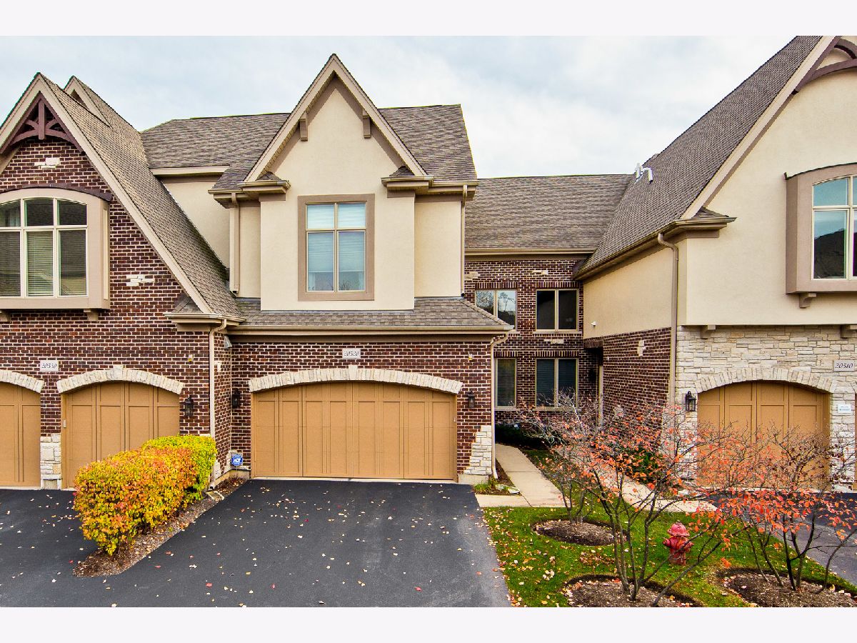 Townhomes Sold Deer Park Place Deer Park Illinois, 20520 Westpark