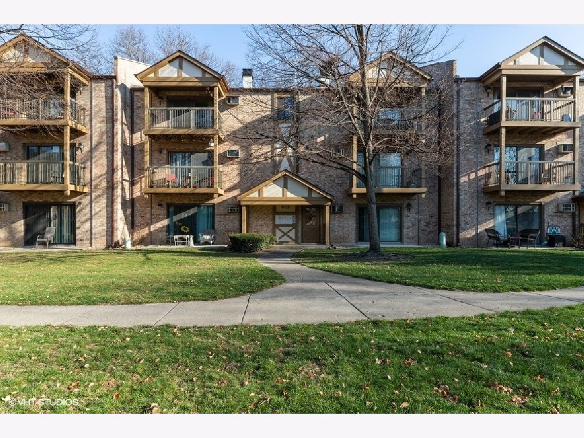 Condominiums Rented Church Creek Arlington Heights Illinois, 803 Dwyer
