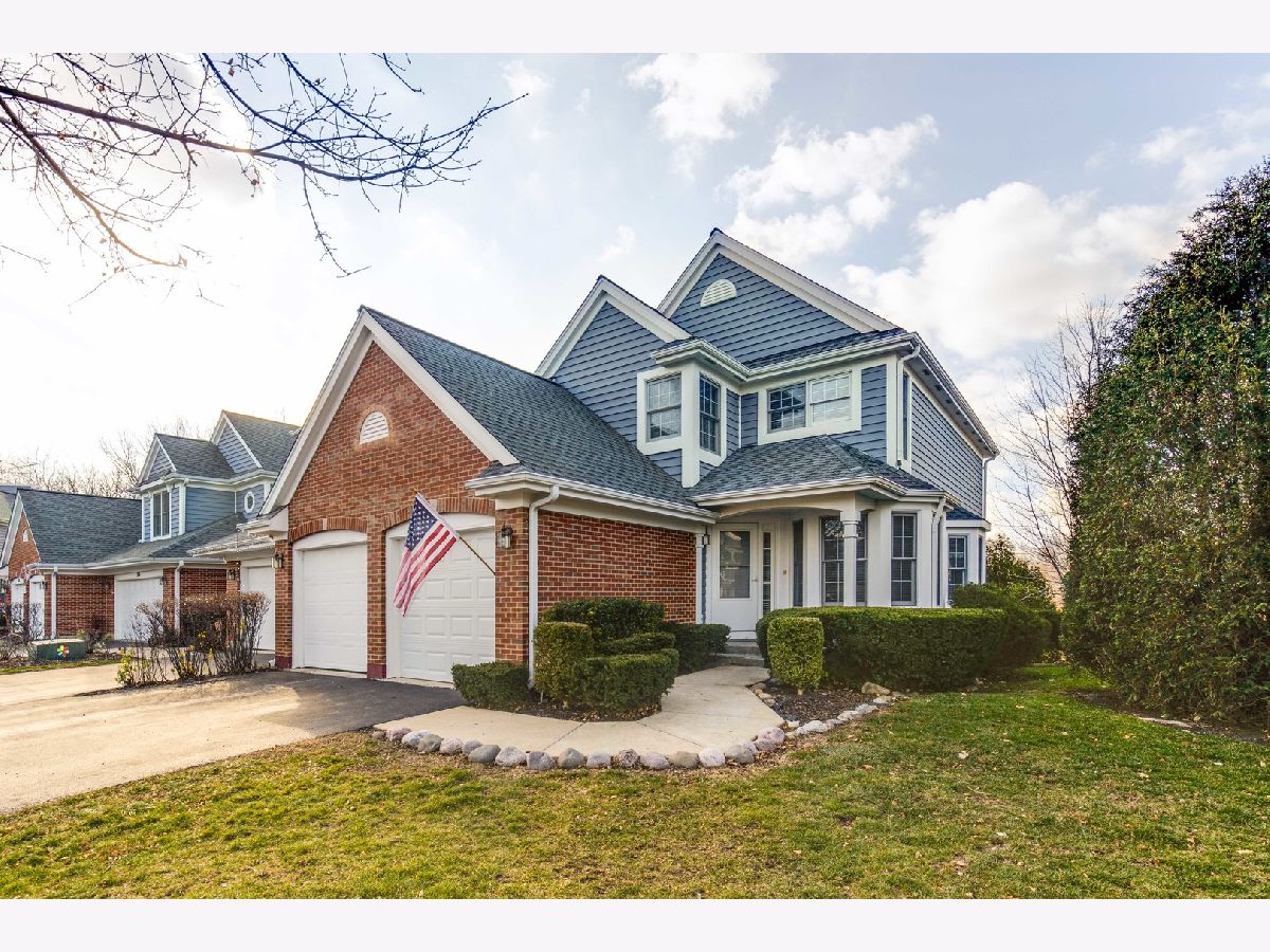 Homes & Townhomes Sold Olde Grove Farm Vernon Hills Illinois, 372 Prairie Meadow