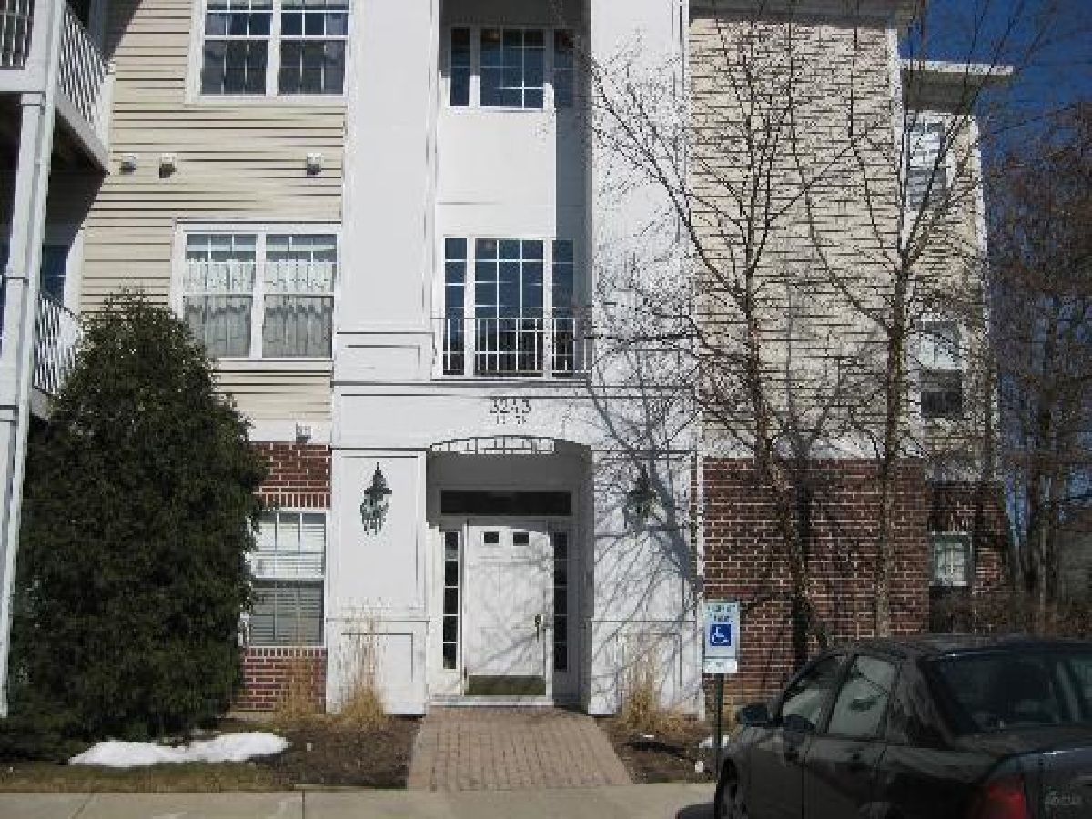 Condominiums Rented Stratford Court Lake Bluff Illinois, 3243 Stratford