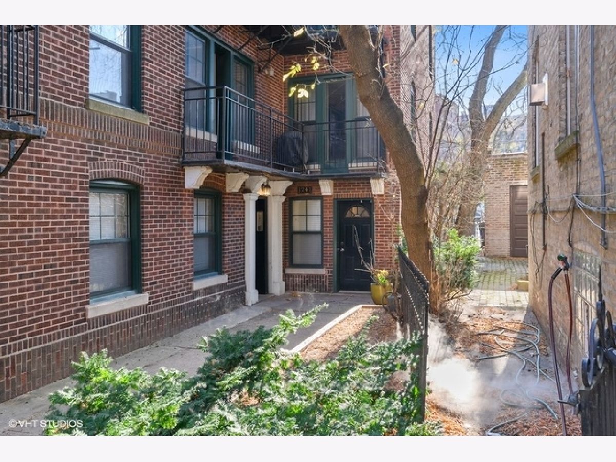 Condominiums & Homes Sold Birchwood Beach Condos Chicago Illinois, 1241 Jarvis
