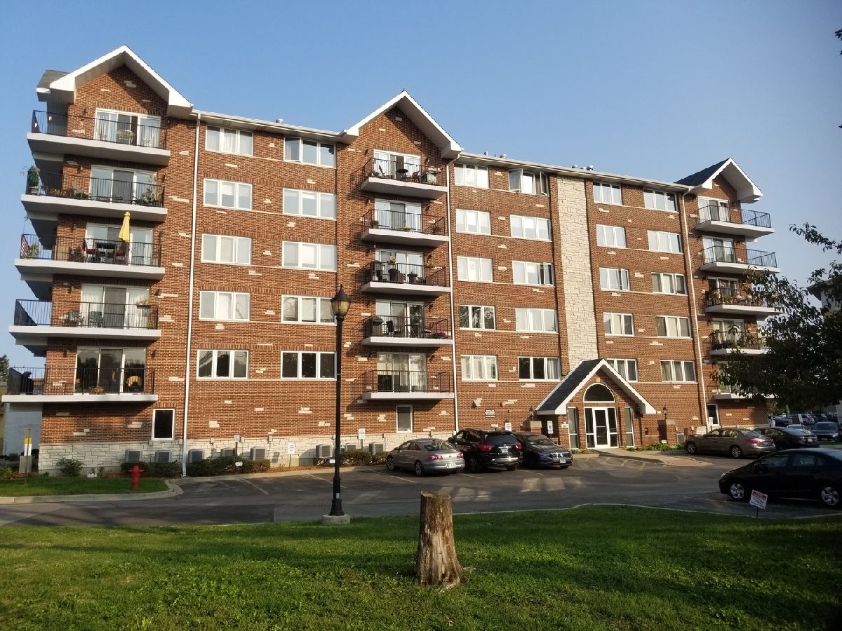 Condominiums Sold The Riverwalk Lyons Illinois, 8010 River Walk