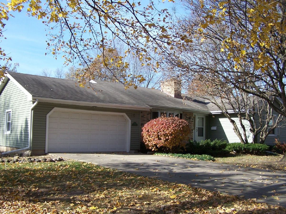 Homes Sold Village Green Algonquin Illinois, 704 Scott