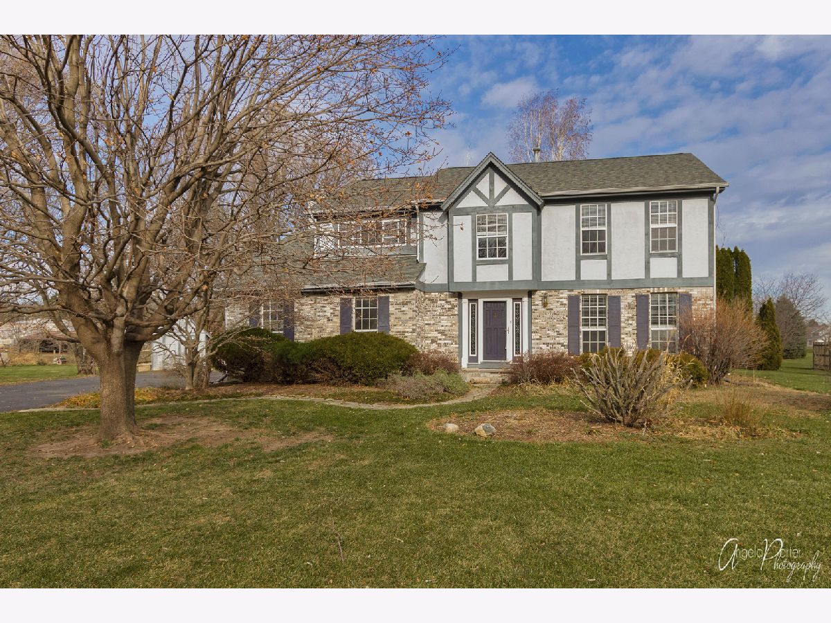 Homes Sold Spring Dale Trails Spring Grove Illinois, 9832 Hunters