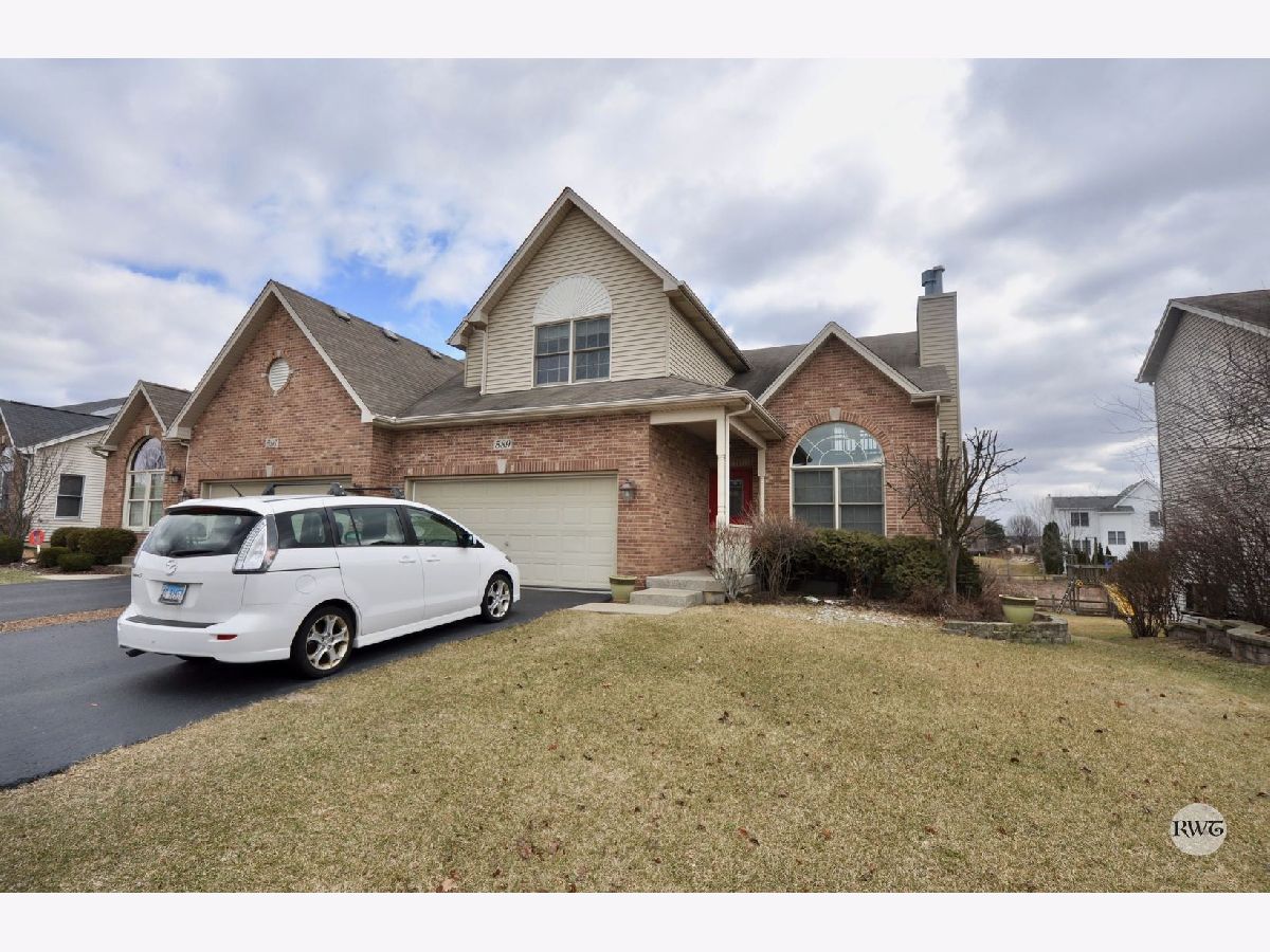 Condos & Townhomes Sold Deerpath Creek Villa's Oswego Illinois, 589 Sudbury