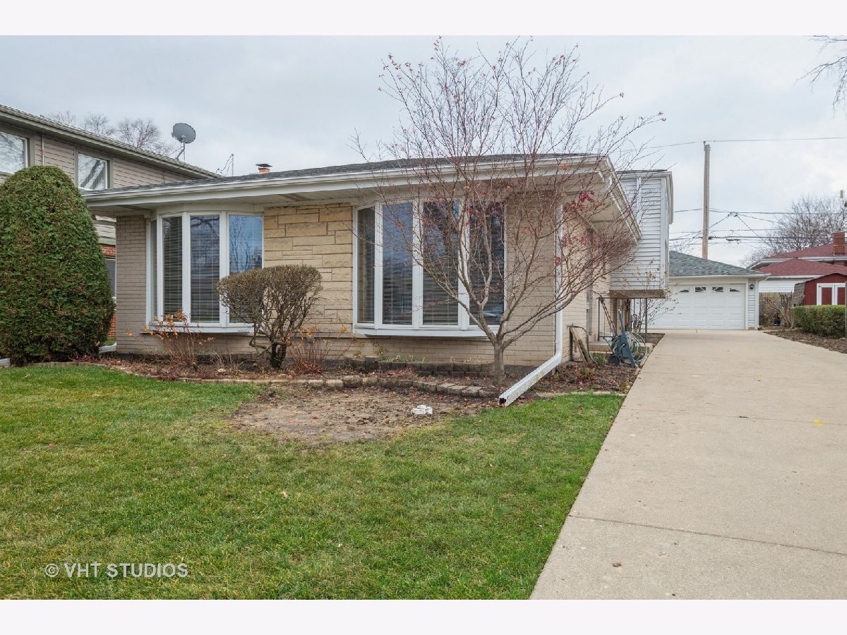 Homes & Townhomes Sold Lake Opeka Des Plaines Illinois, 2024 Webster