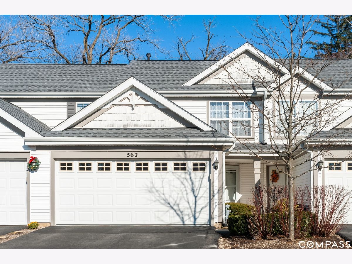 Townhomes Sold Insignia Ridge Mundelein Illinois, 562 Jennifer