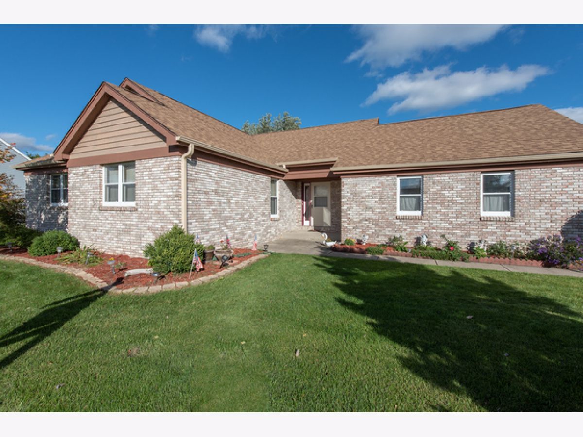  Rented Kenosha Wisconsin, 2923 43rd