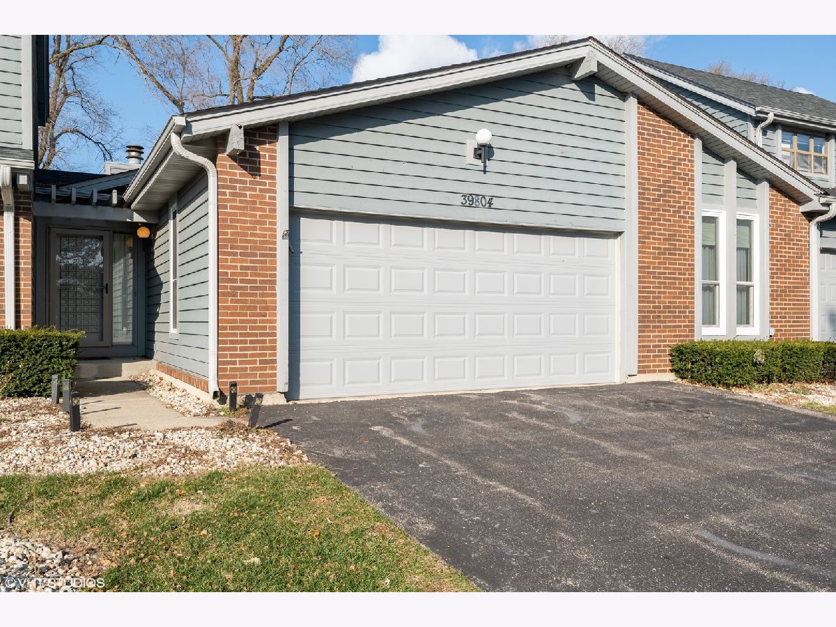 Homes & Condos & Townhomes Sold Harbor Ridge Antioch Illinois, 39804 Stonebridge