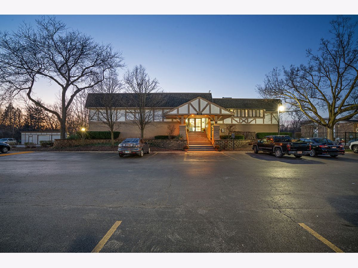 16W575 79th Street, Willowbrook, Illinois 60527 MLS 10944544