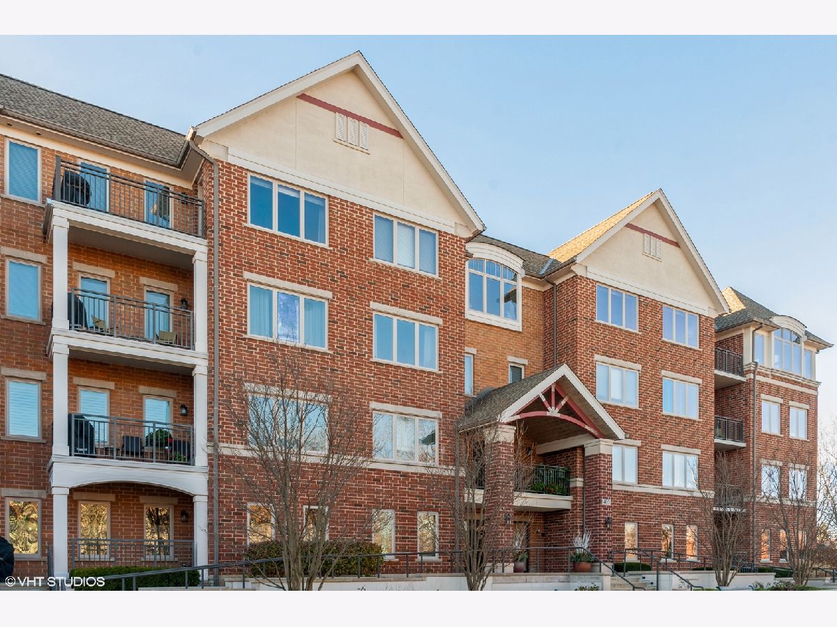 Condominiums Sold Lincolnshire Place Lincolnshire Illinois, 400 Village Green