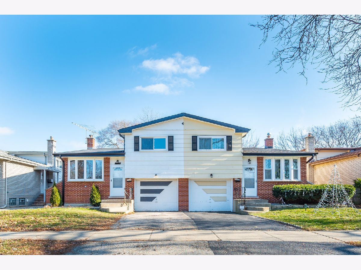 Condos & Townhomes Rented Sugarbrook Arlington Heights Illinois, 1723 Windsor