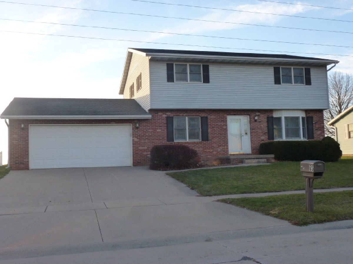 Homes Sold Flair Clinton Illinois, 65 Kirkwood Dr. West