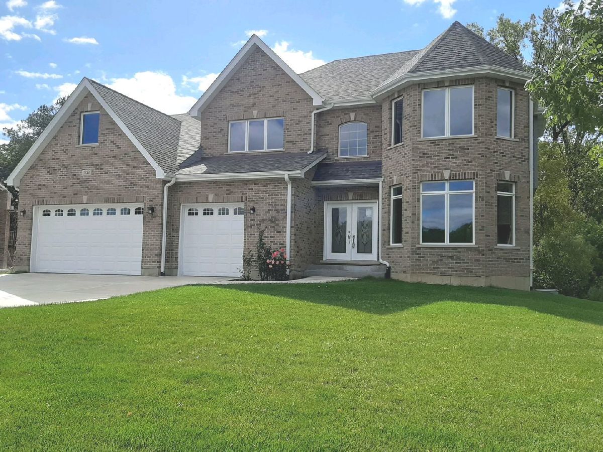 Homes Sold Secret Forest Burr Ridge Illinois, 1123 Secret Forest