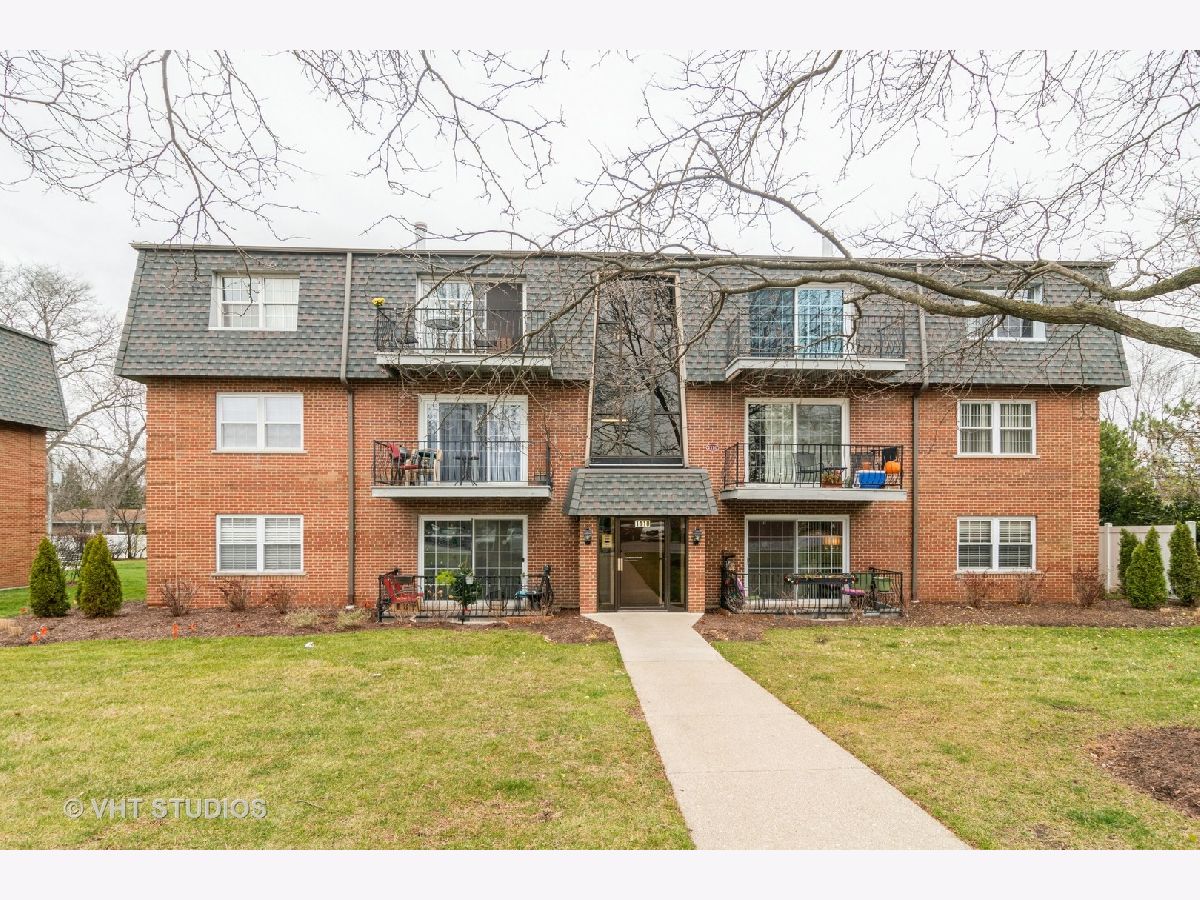 Condominiums Sold Oakwood Glen La Grange Highlands Illinois, 1110 64th